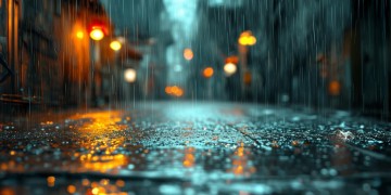 一首歌如何唱尽这场大雨？