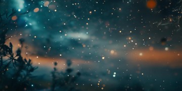 后面歌名有个朝字的是什么歌？