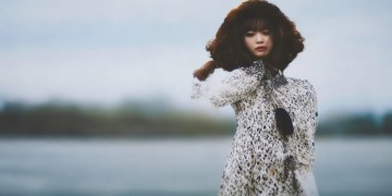 股票选股公式是用什么语言编写的？
