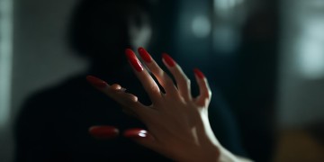 抽男友大嘴巴子算家暴吗？