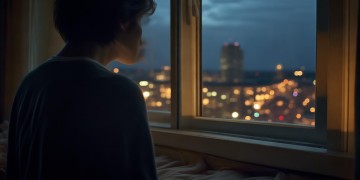 女友拒绝见面和礼物，这正常吗？