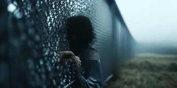 为什么男友会缠绕我？是依赖、占有欲还是情感过载的信号？