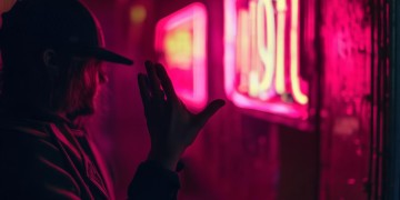 男友打前任耳光犯法吗？