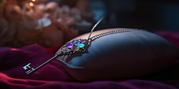 毕业礼物暗恋女友送什么？