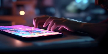熬夜上班时，哪些手游能让你既放松又不耽误工作？