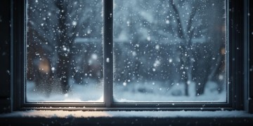 看着窗外的飘雪是什么歌？