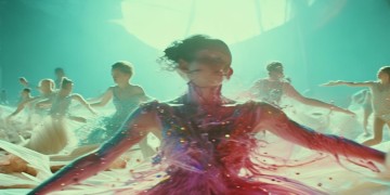 舞蹈比拼第一盲歌叫什么？